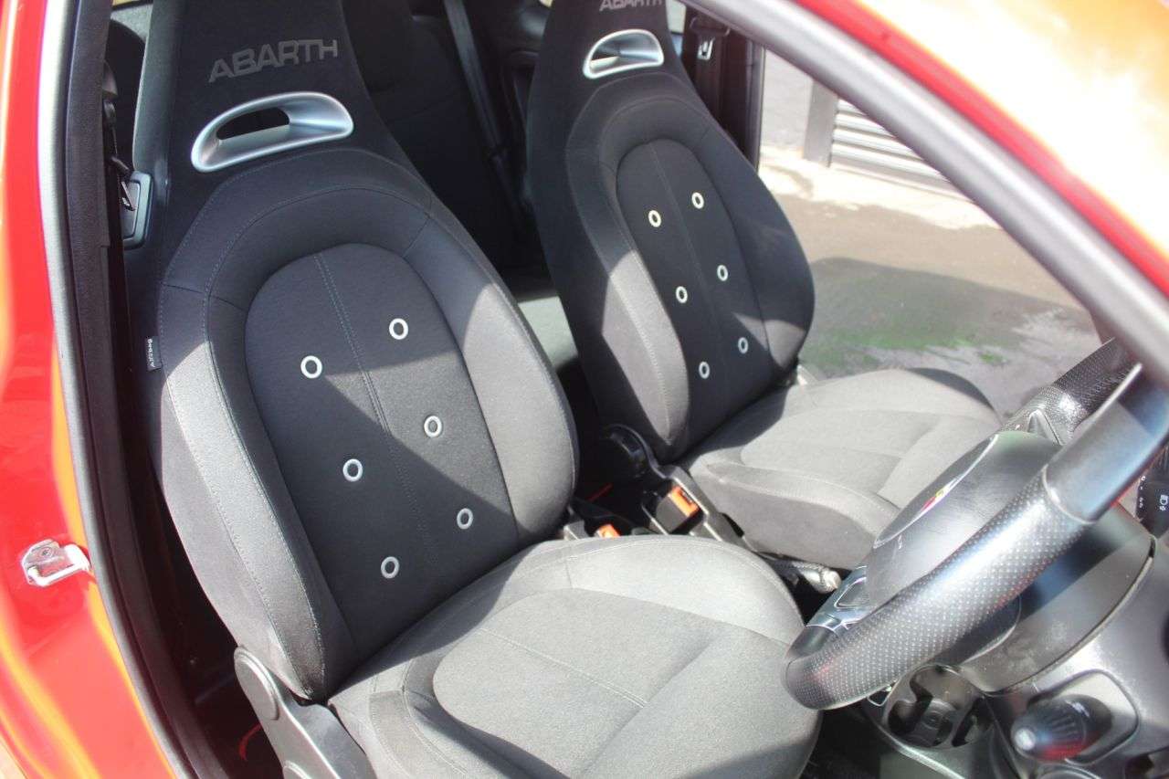 2018 ABARTH 595 2018 ABARTH 595