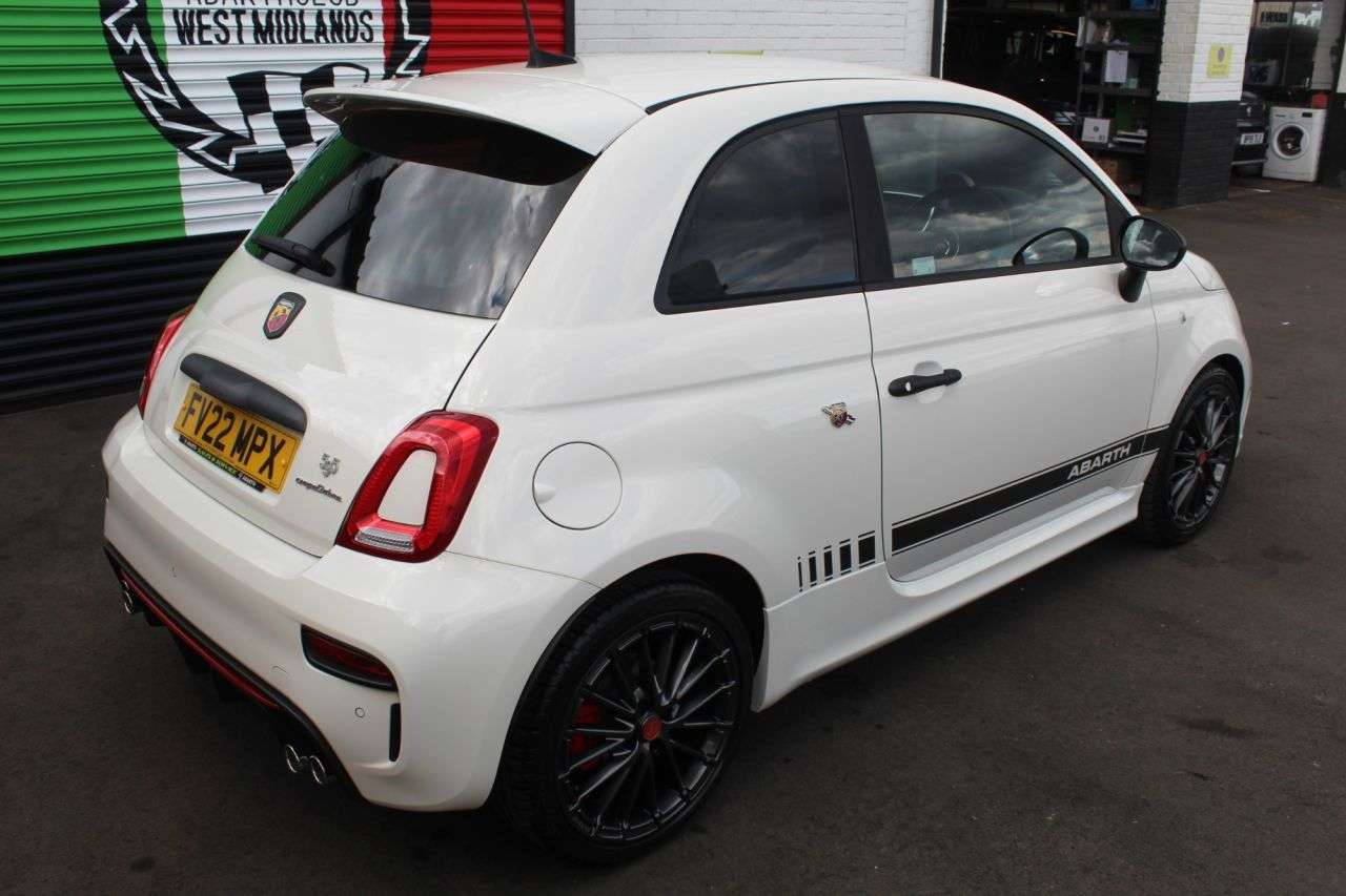 2022 ABARTH 595 2022 ABARTH 595