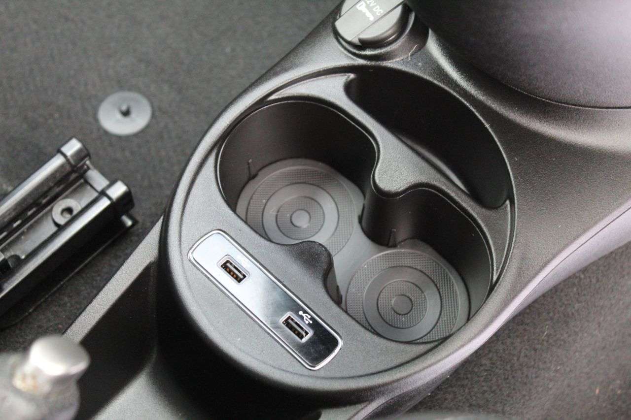 2022 ABARTH 595 2022 ABARTH 595