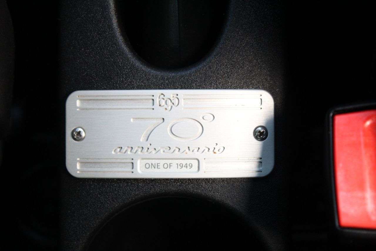 2020 ABARTH 695 2020 ABARTH 695