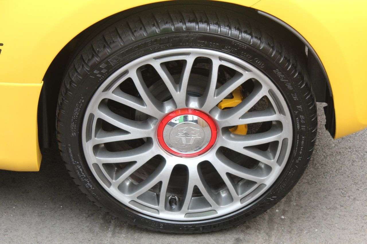 2018 ABARTH 595C 2018 ABARTH 595C