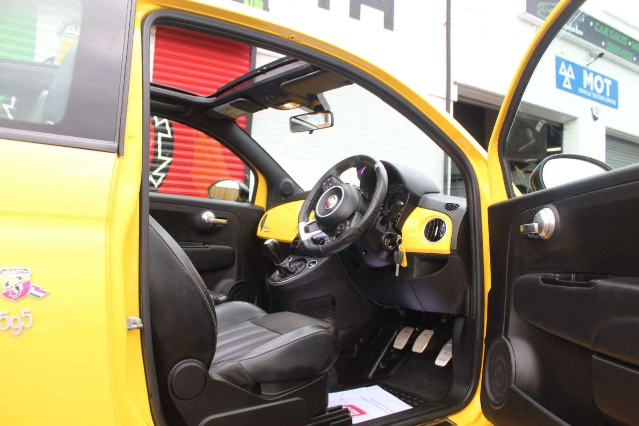 2018 ABARTH 595C 2018 ABARTH 595C