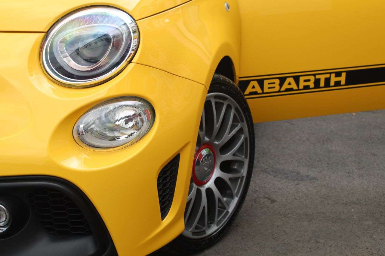 2018 ABARTH 595C 2018 ABARTH 595C