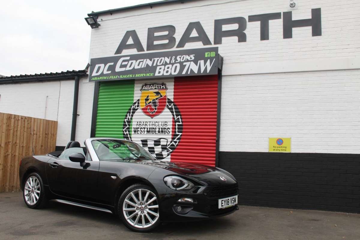 Check out this Fiat 124 Spider 2018 Petrol Manual