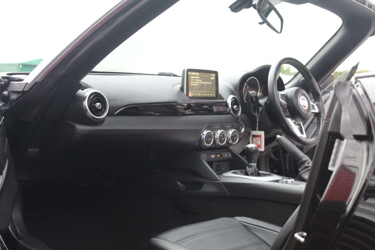 2018 FIAT 124 SPIDER 2018 FIAT 124 SPIDER