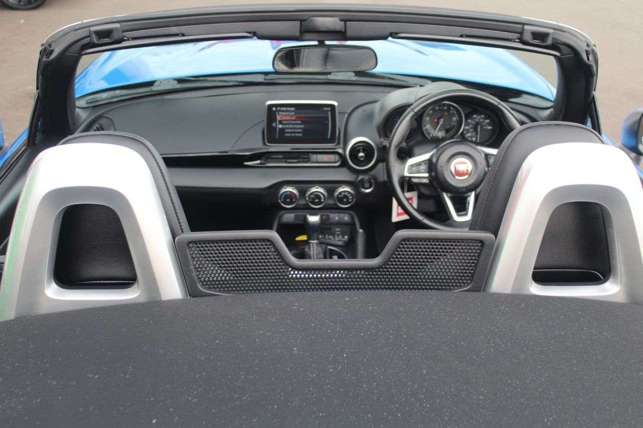 2017 FIAT 124 SPIDER 2017 FIAT 124 SPIDER