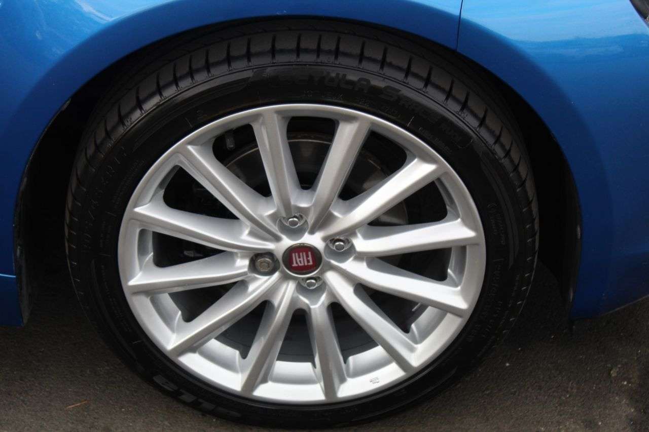 2017 FIAT 124 SPIDER 2017 FIAT 124 SPIDER