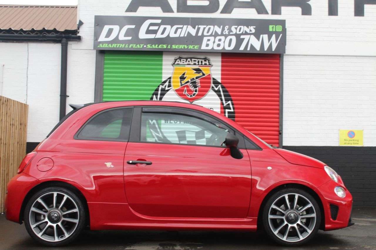 2024 ABARTH 595C 2024 ABARTH 595C