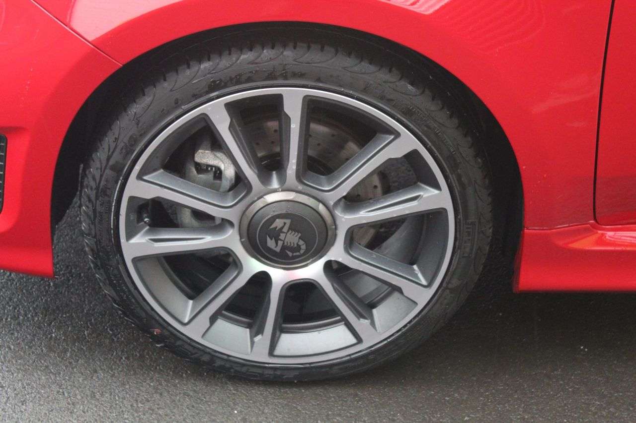 2024 ABARTH 595C 2024 ABARTH 595C