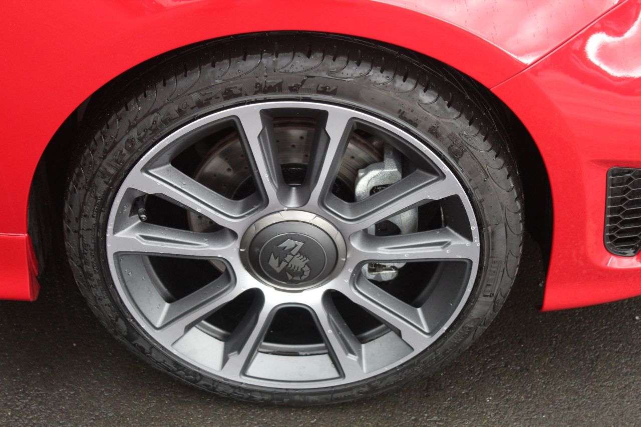 2024 ABARTH 595C 2024 ABARTH 595C