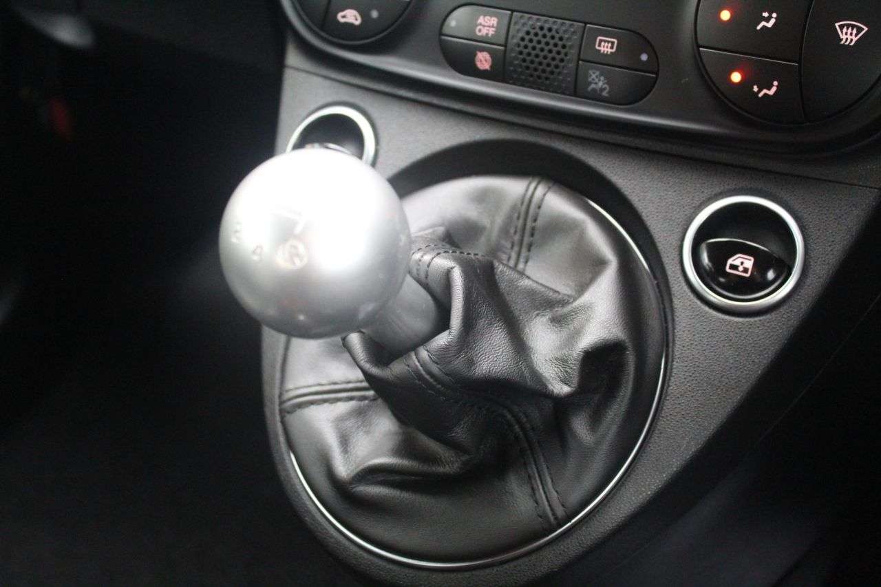 2024 ABARTH 595C 2024 ABARTH 595C