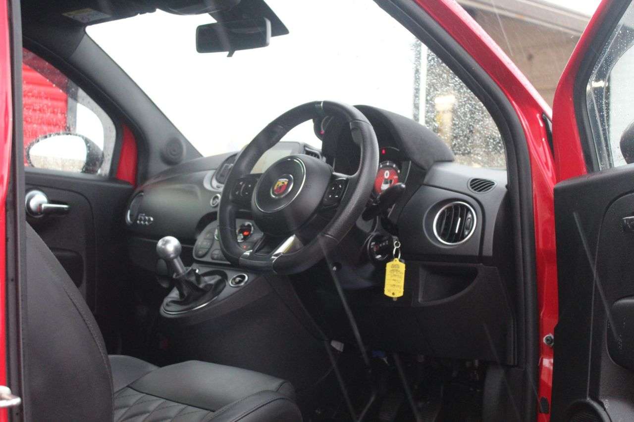 2024 ABARTH 595C 2024 ABARTH 595C