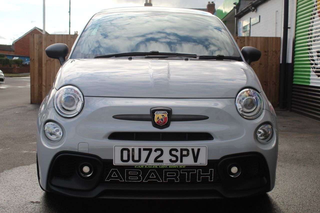 2022 ABARTH 595 2022 ABARTH 595
