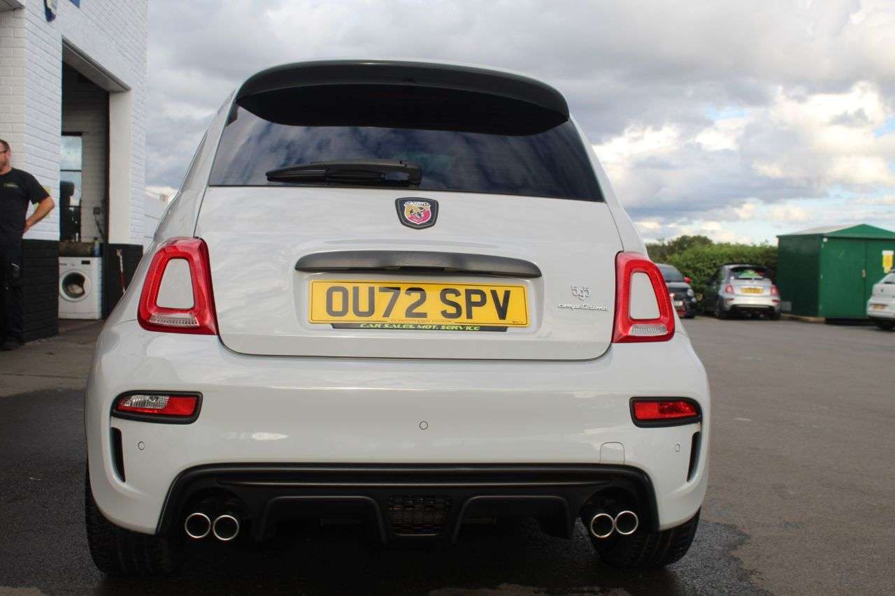 2022 ABARTH 595 2022 ABARTH 595