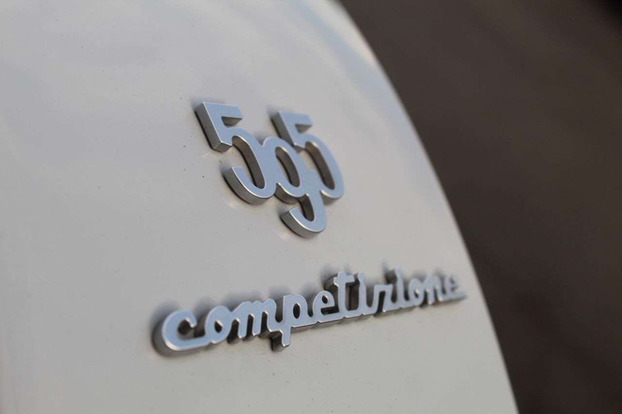 2022 ABARTH 595 2022 ABARTH 595