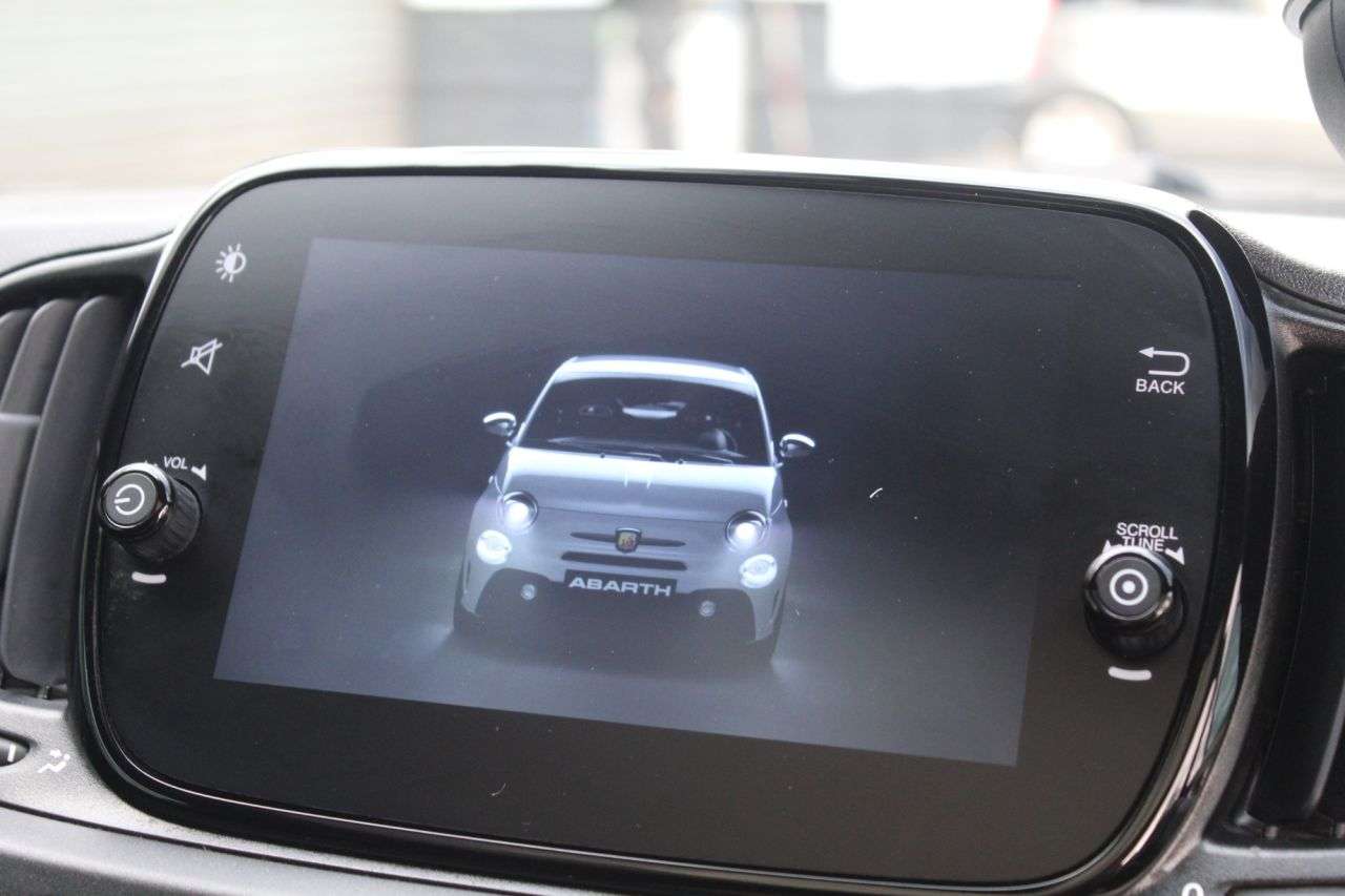 2022 ABARTH 595 2022 ABARTH 595