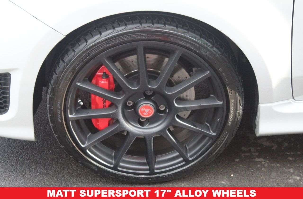 2022 ABARTH 595 2022 ABARTH 595