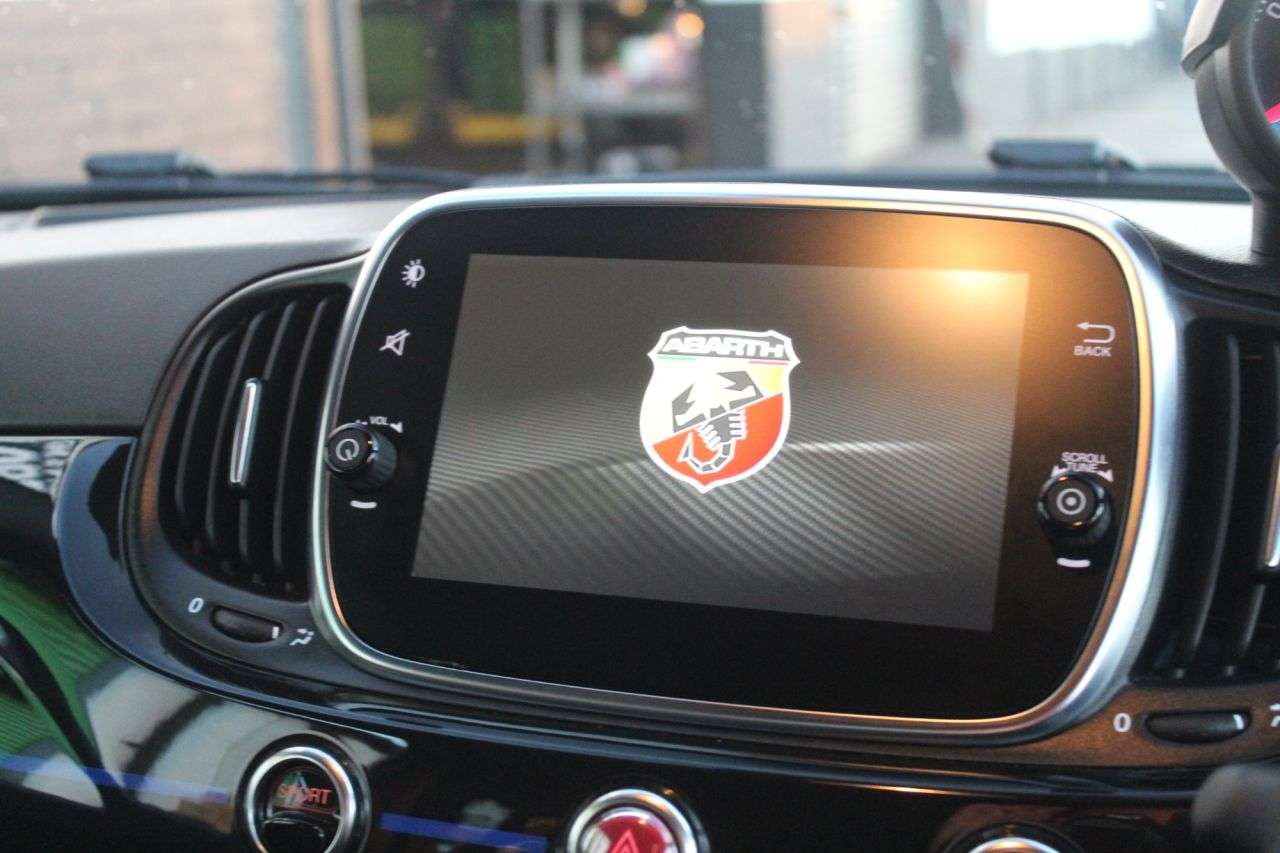 2021 ABARTH 595 2021 ABARTH 595