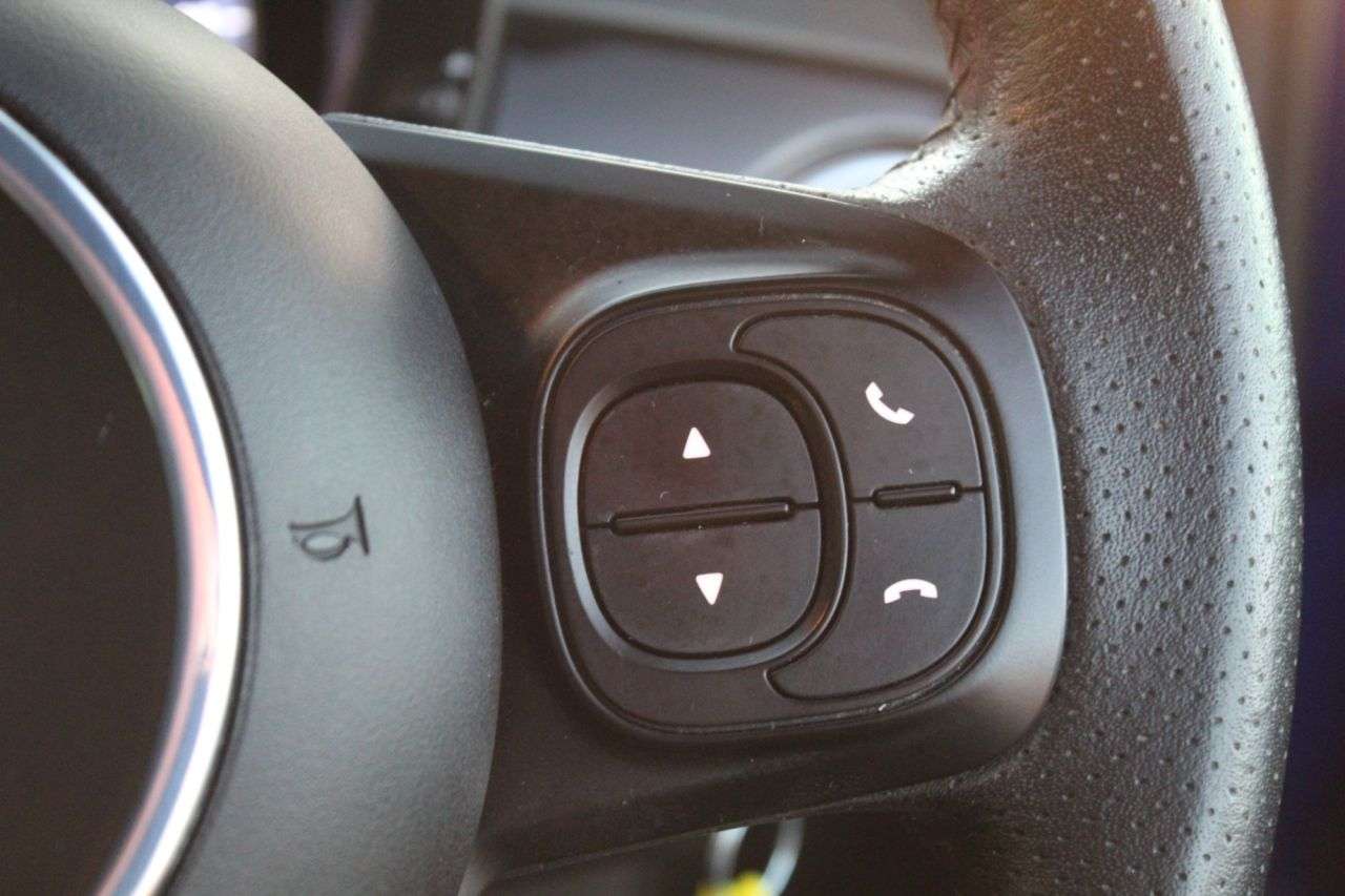 2021 ABARTH 595 2021 ABARTH 595