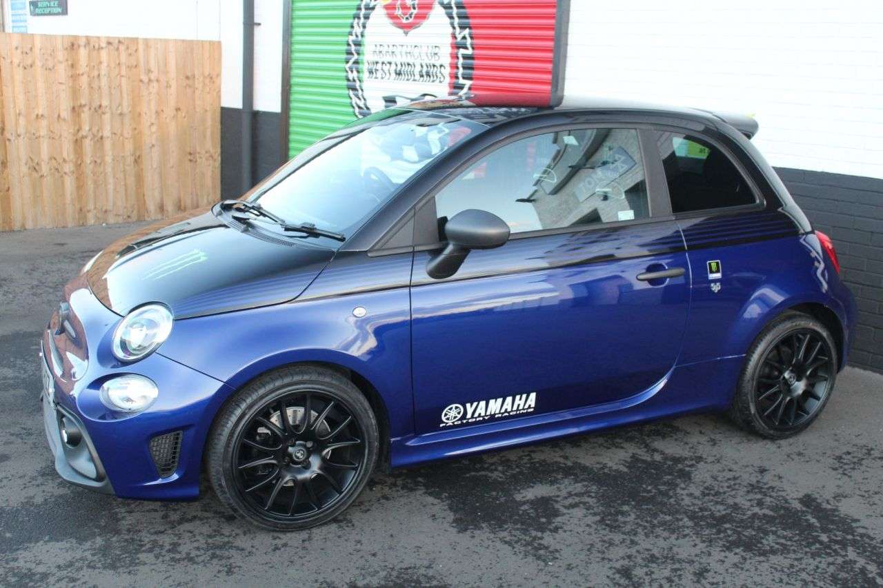 2021 ABARTH 595 2021 ABARTH 595