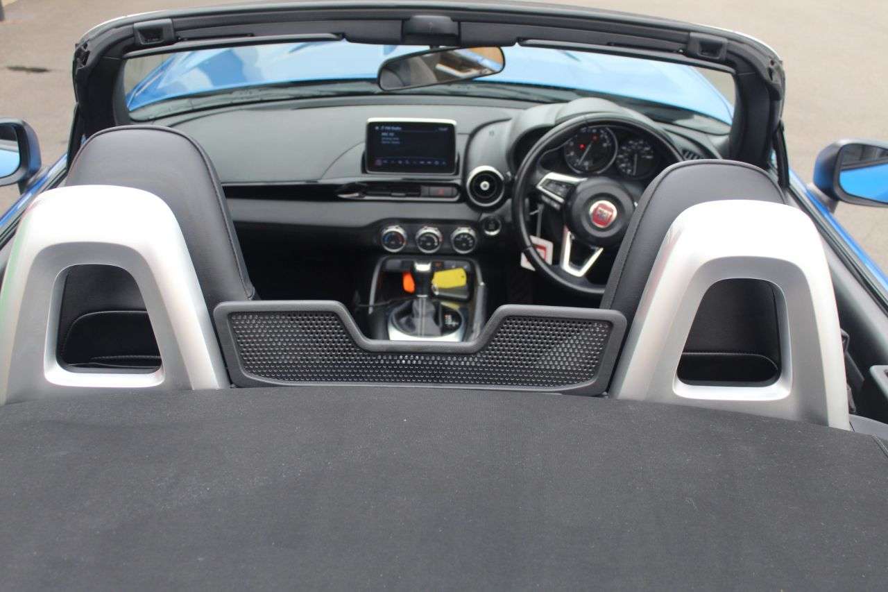 2017 FIAT 124 SPIDER 2017 FIAT 124 SPIDER