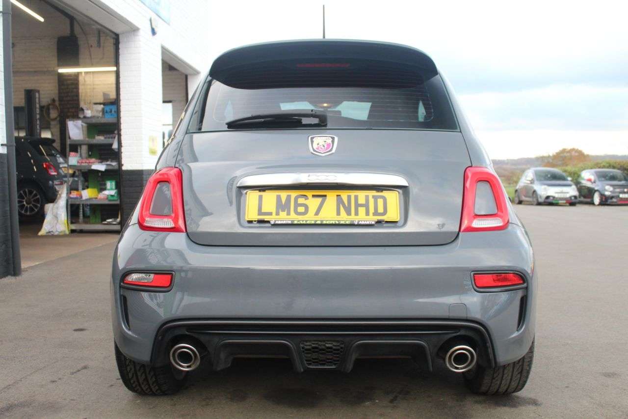 2017 ABARTH 595 2017 ABARTH 595