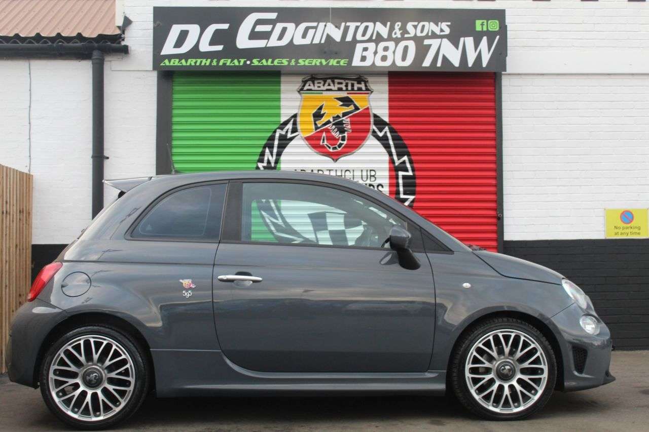 2017 ABARTH 595 2017 ABARTH 595