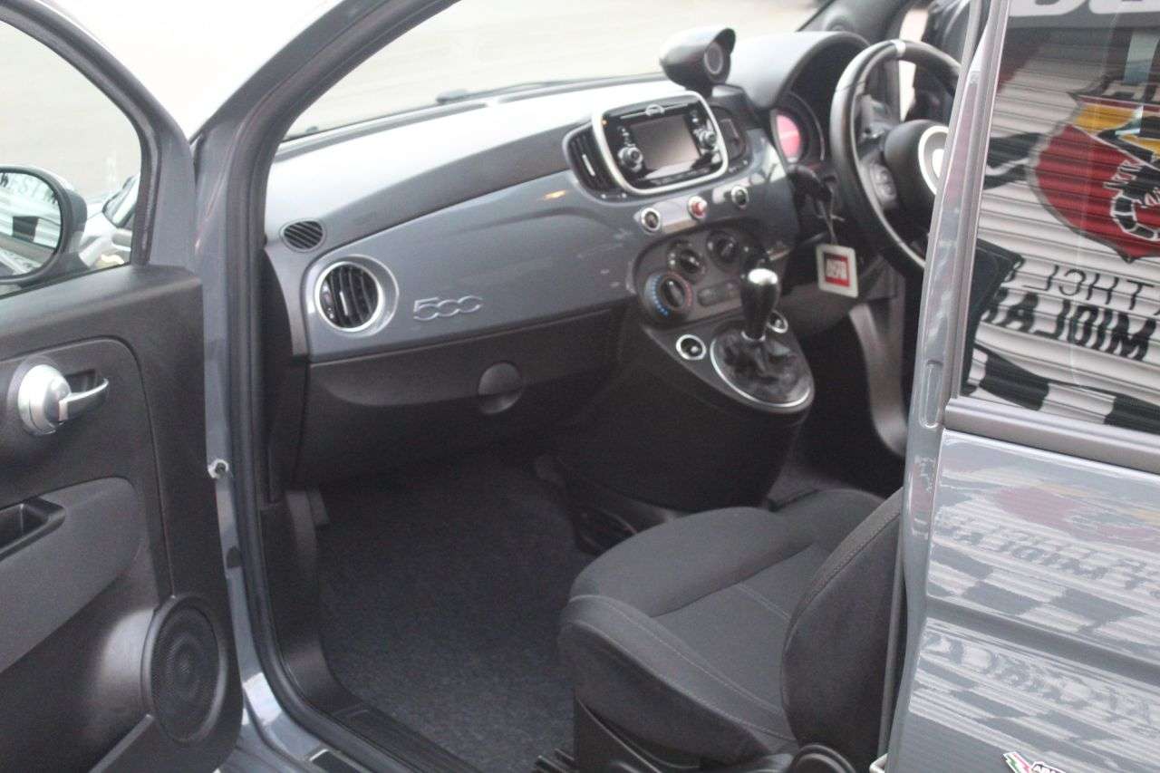 2017 ABARTH 595 2017 ABARTH 595