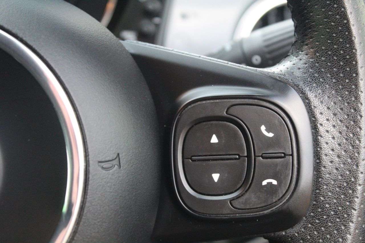 2017 ABARTH 595 2017 ABARTH 595