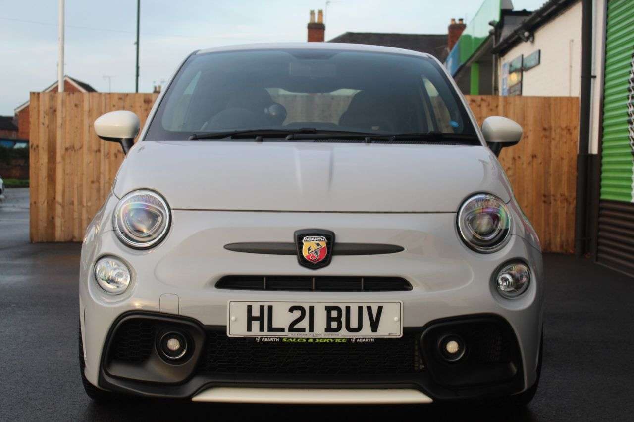 2021 ABARTH 595 2021 ABARTH 595