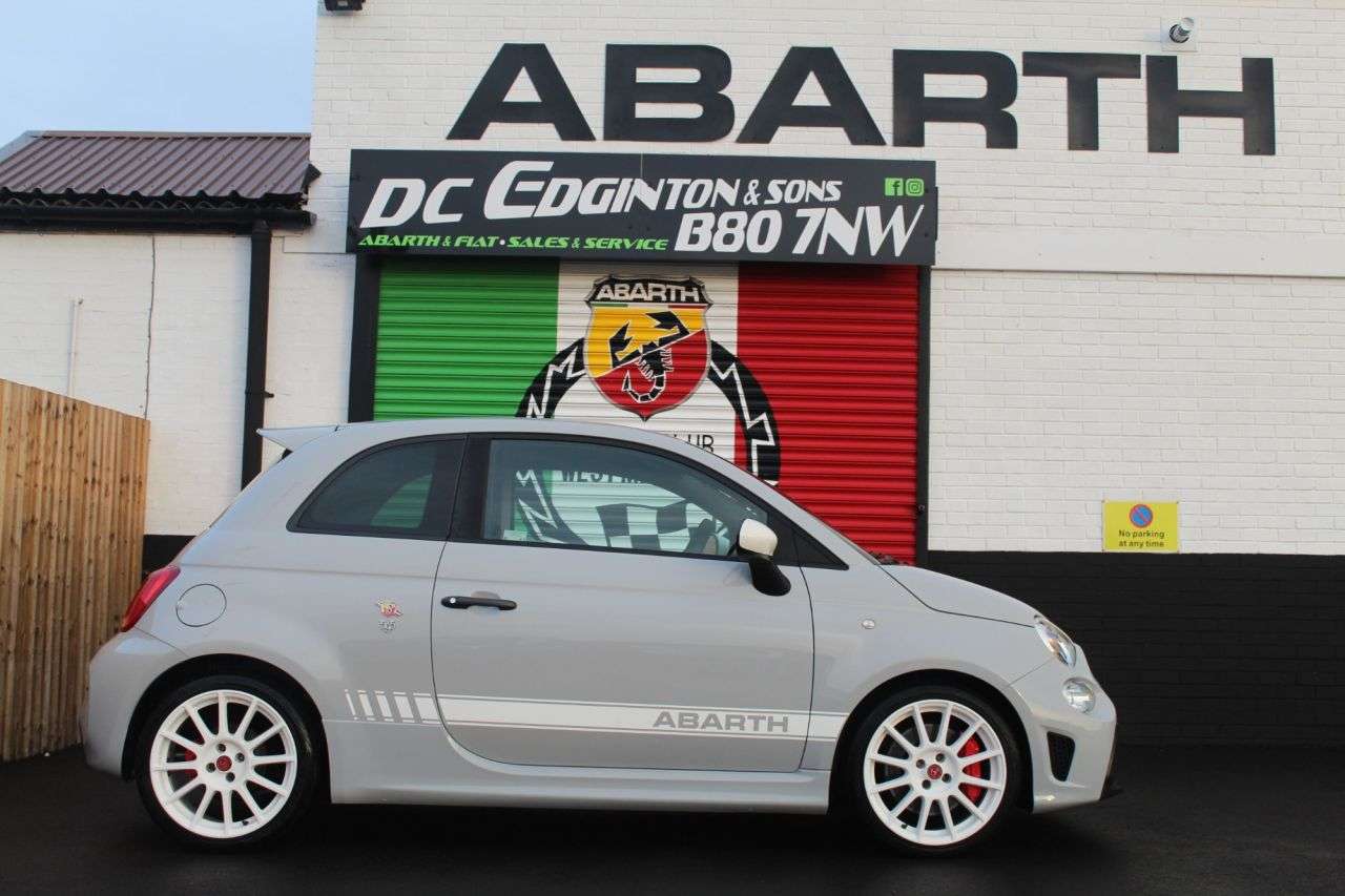 2021 ABARTH 595 2021 ABARTH 595