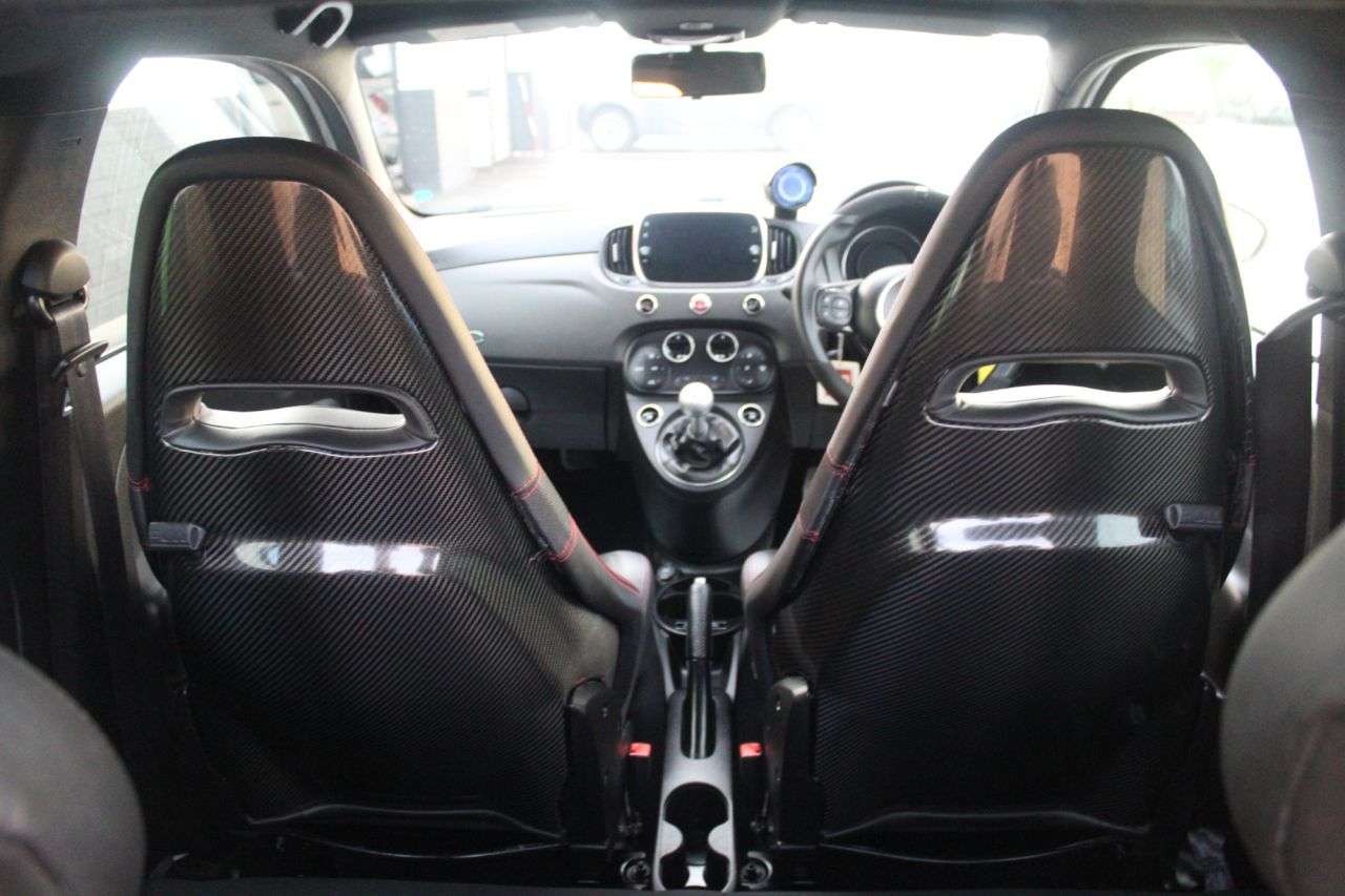 2021 ABARTH 595 2021 ABARTH 595