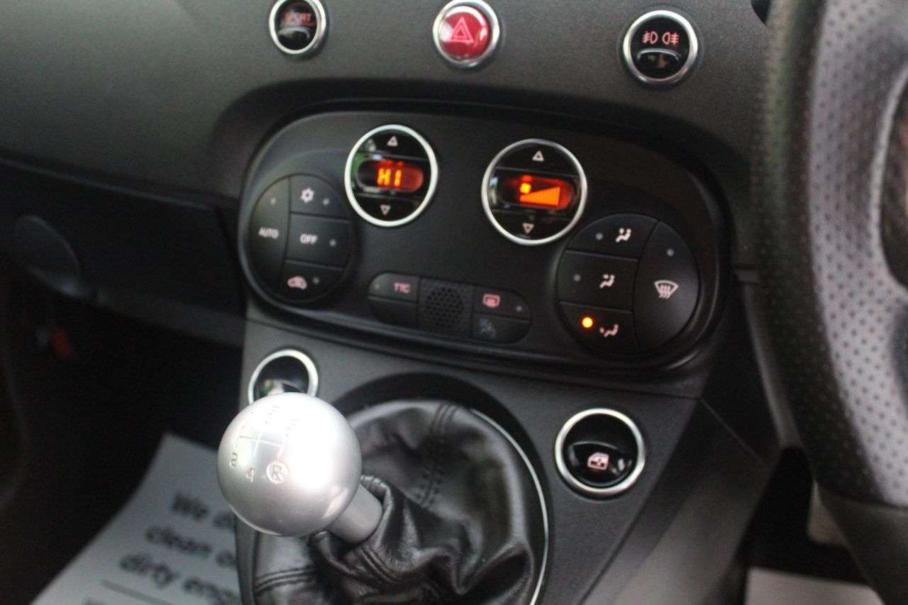 2021 ABARTH 595 2021 ABARTH 595