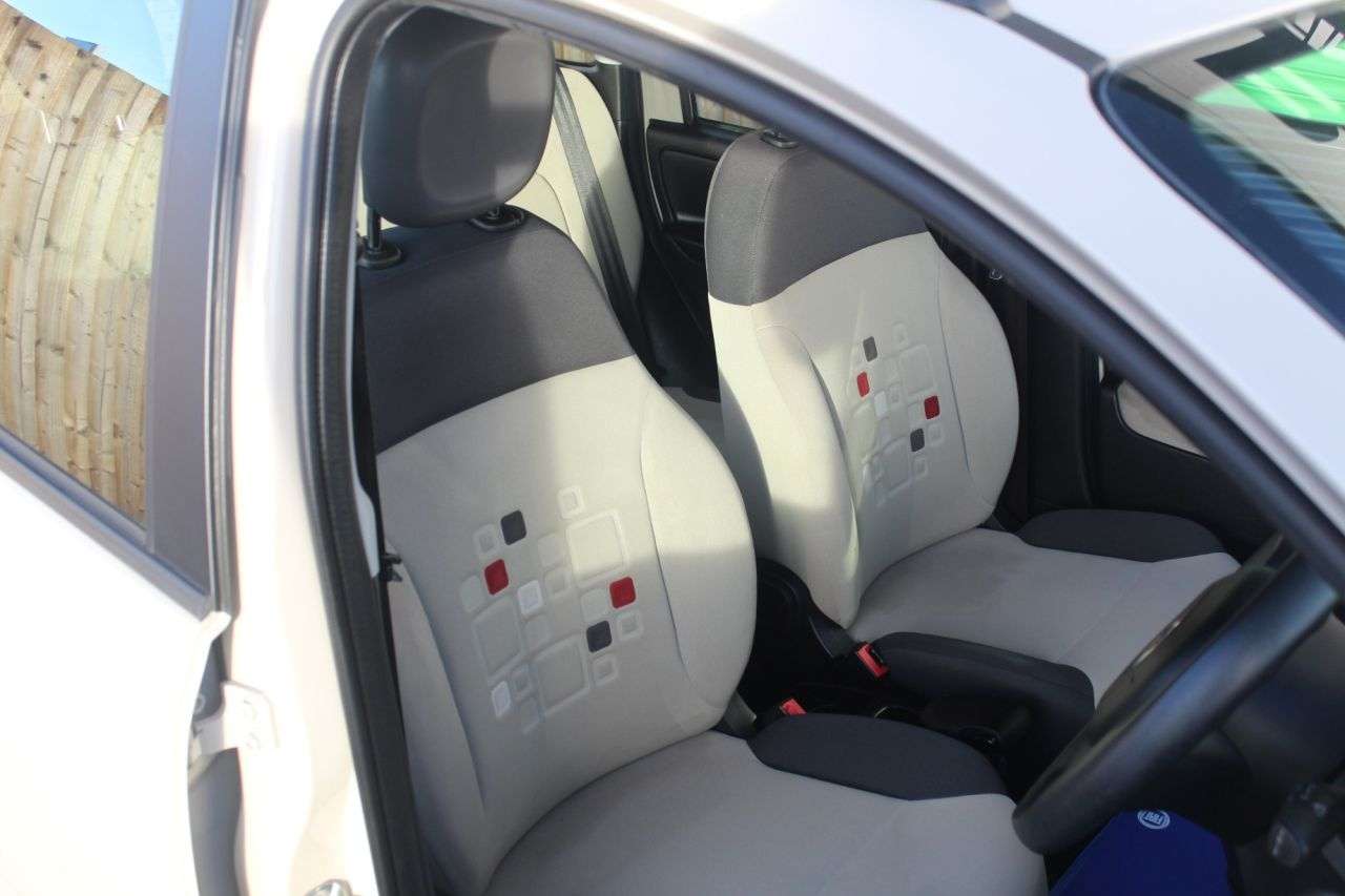 2014 FIAT PANDA 2014 FIAT PANDA