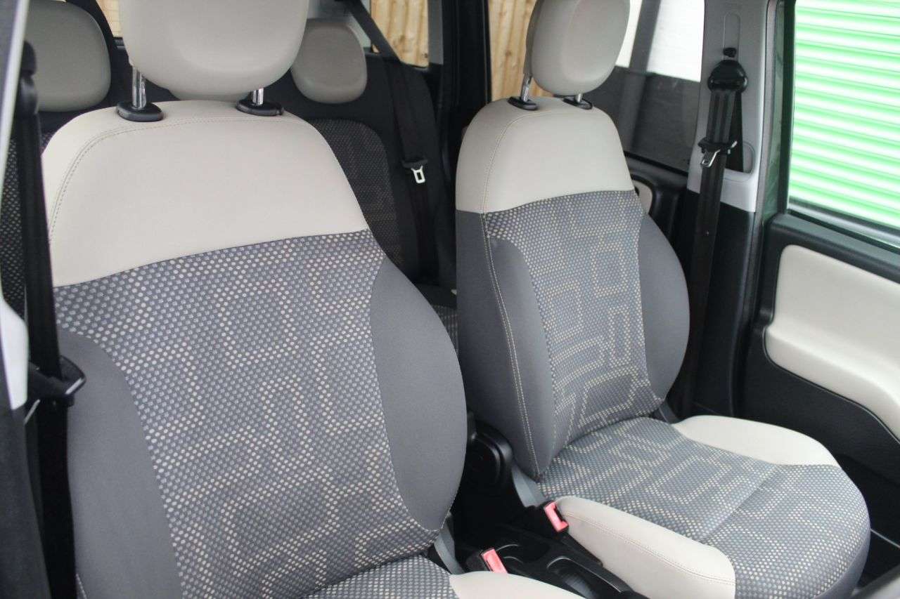 2015 FIAT PANDA 2015 FIAT PANDA