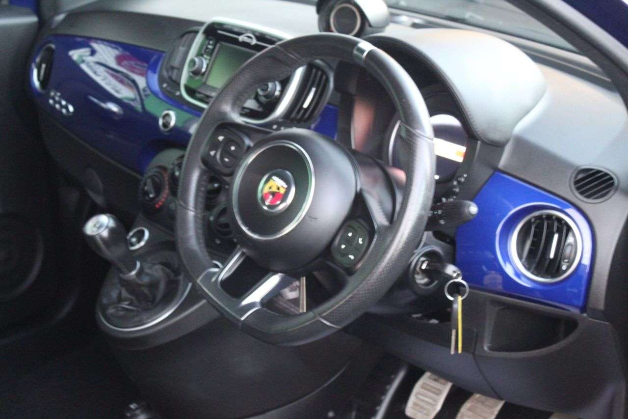 2019 ABARTH 595 2019 ABARTH 595