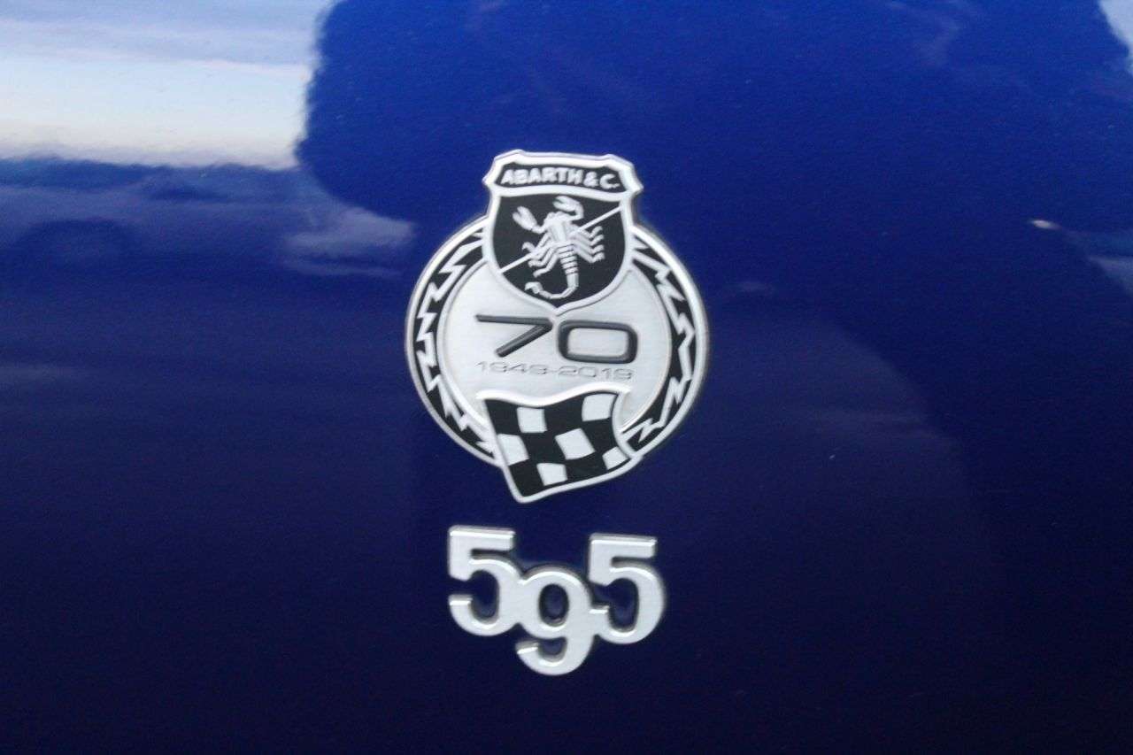 2019 ABARTH 595 2019 ABARTH 595