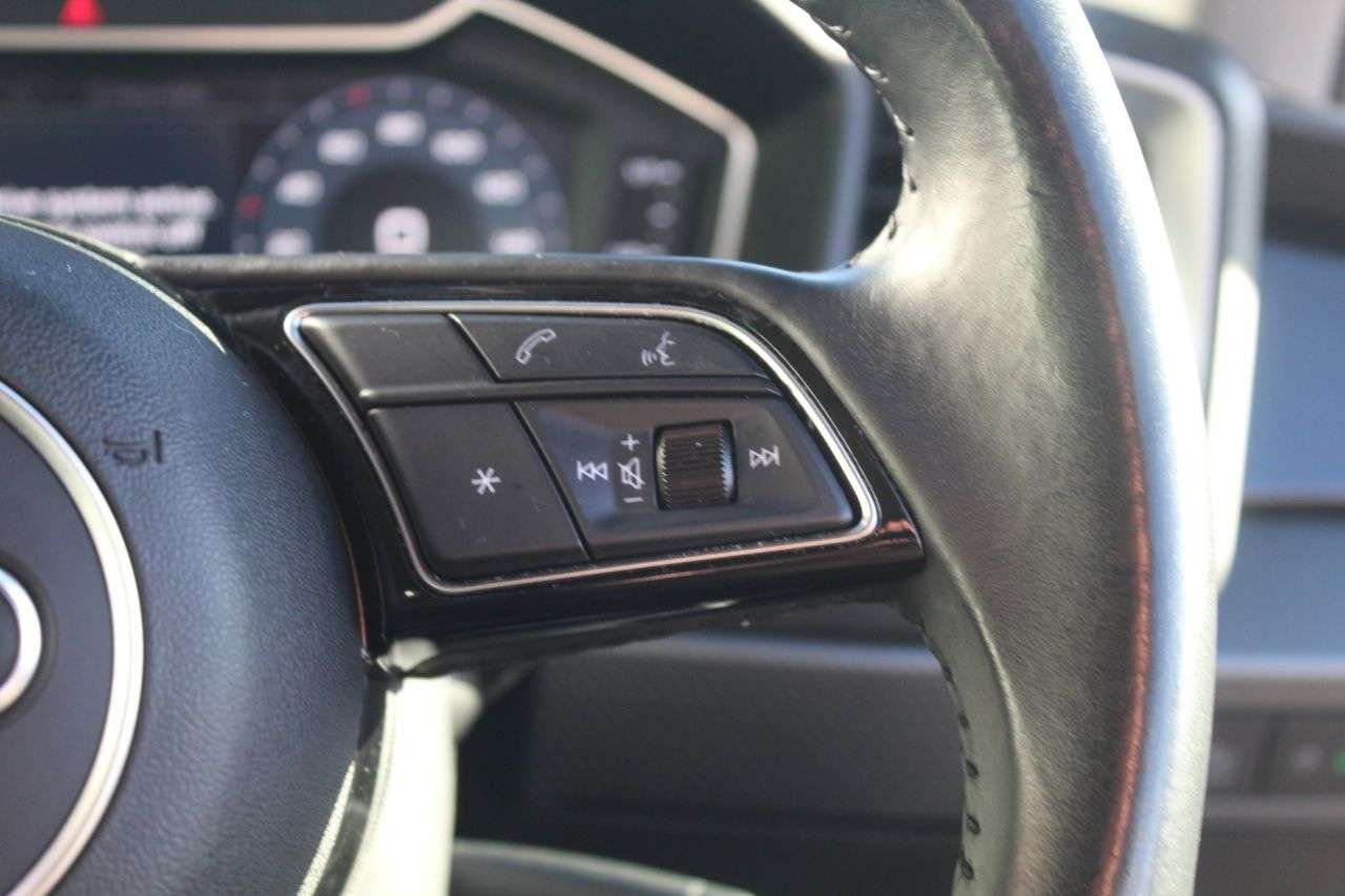 2020 AUDI A1 2020 AUDI A1