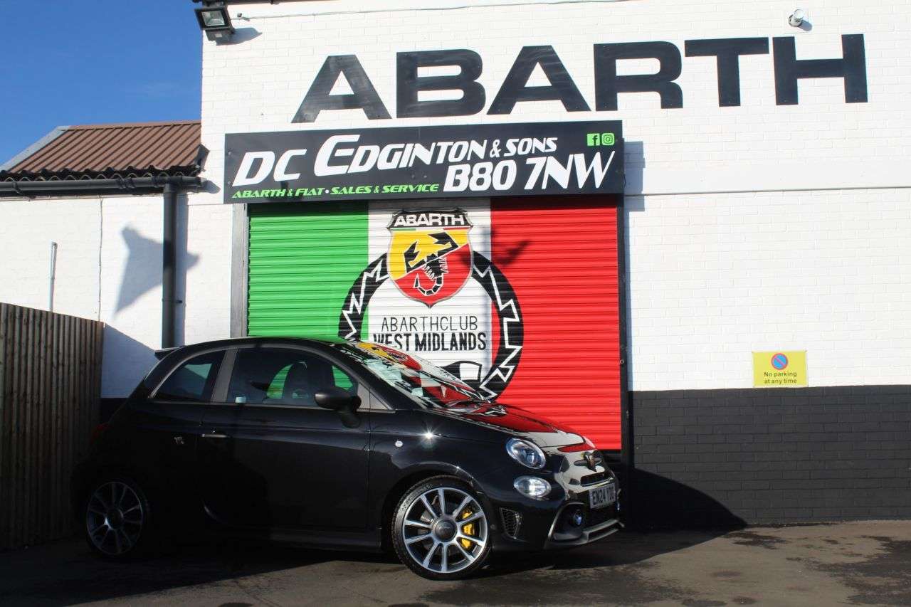 2024 ABARTH 695 2024 ABARTH 695