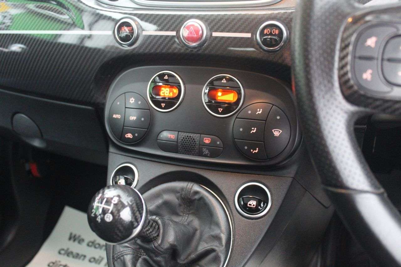 2019 ABARTH 695 2019 ABARTH 695