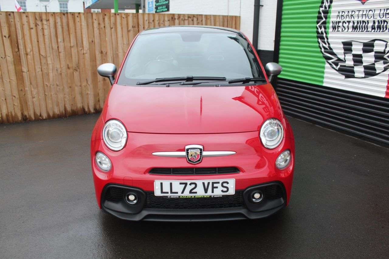 A 2022 ABARTH 595 1.4 T-Jet Turismo Hatchback 3dr Petrol AUTOMATIC Euro 6 (165 bhp) ONE OWNER A 2022 ABARTH 595 1.4 T-Jet Turismo Hatchback 3dr Petrol AUTOMATIC Euro 6 (165 bhp) ONE OWNER