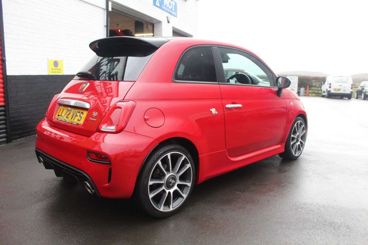 2022 ABARTH 595 2022 ABARTH 595