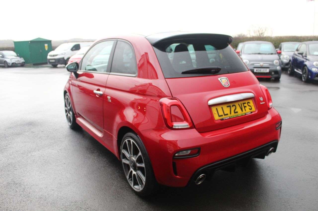 2022 ABARTH 595 2022 ABARTH 595