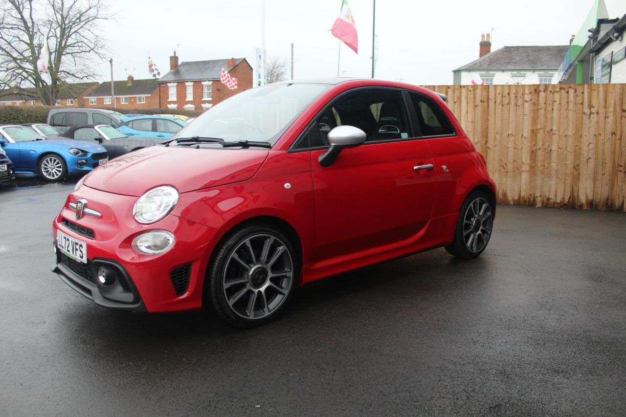 2022 ABARTH 595 2022 ABARTH 595