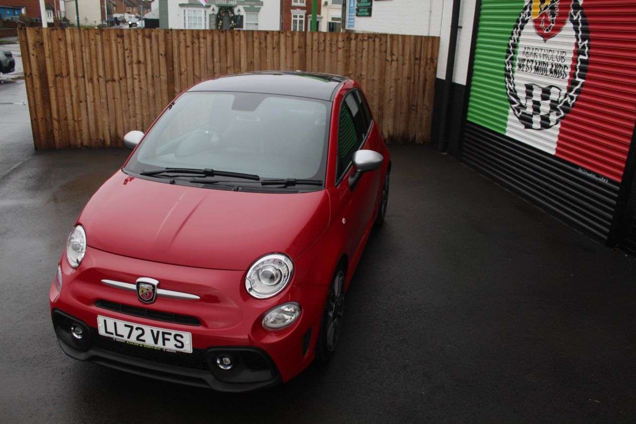 2022 ABARTH 595 2022 ABARTH 595