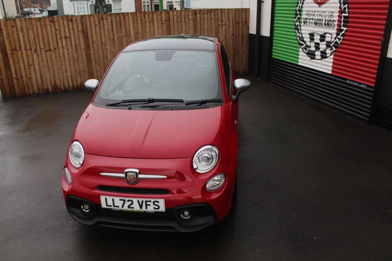 2022 ABARTH 595 2022 ABARTH 595