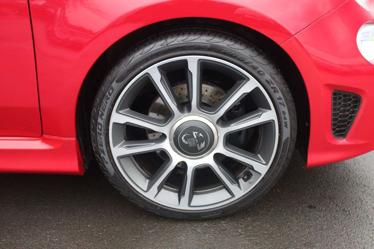 2022 ABARTH 595 2022 ABARTH 595