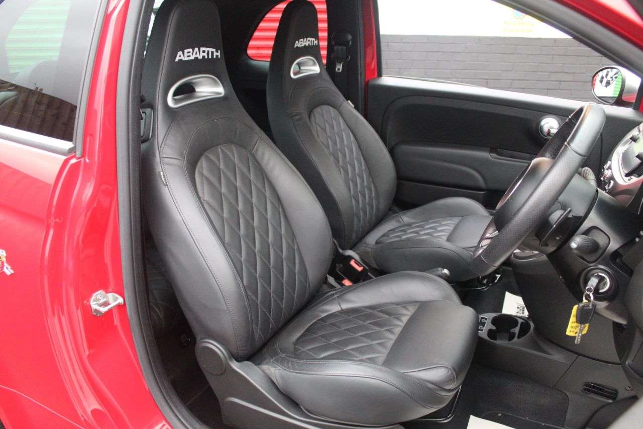 2022 ABARTH 595 2022 ABARTH 595