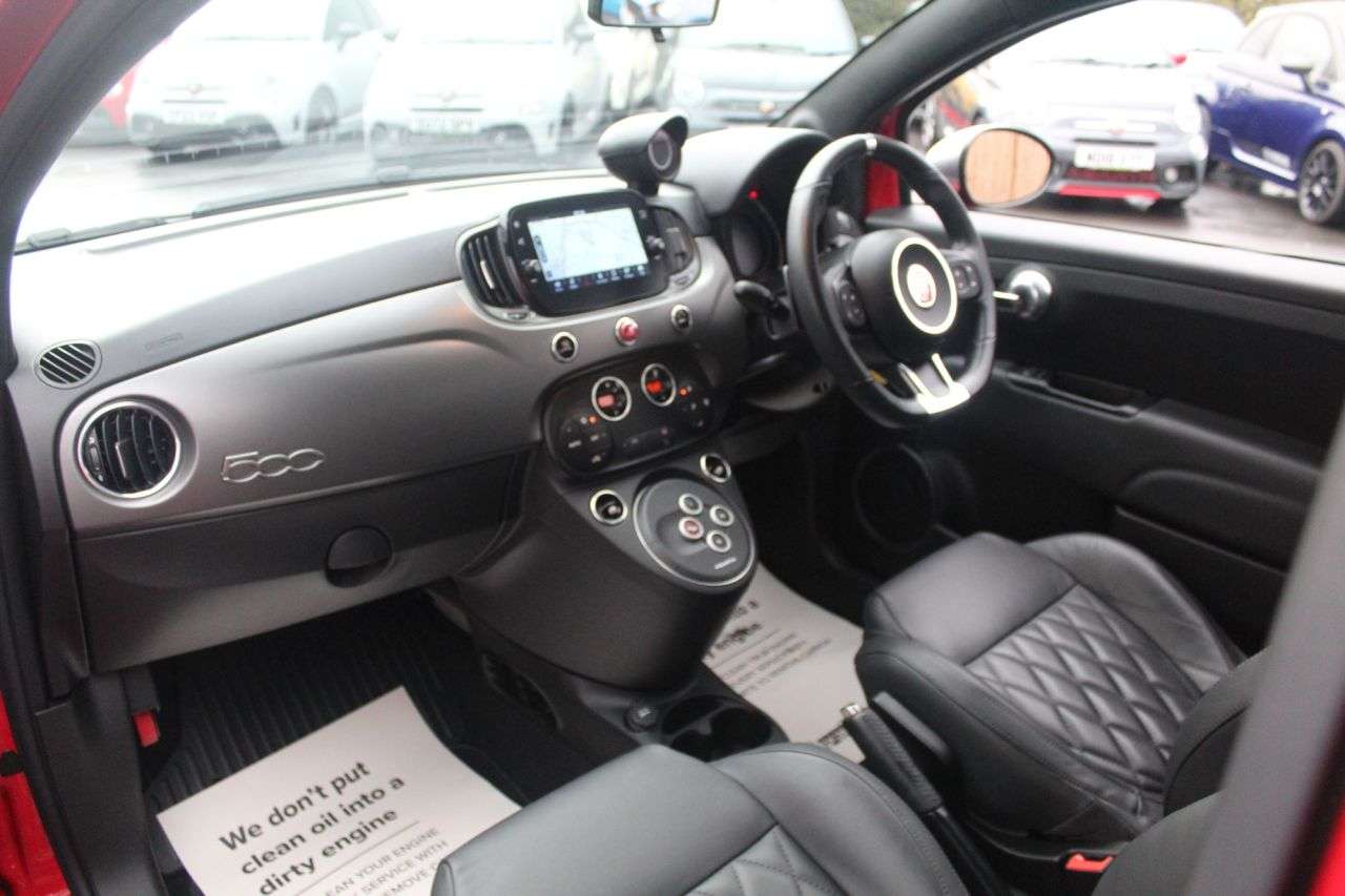 2022 ABARTH 595 2022 ABARTH 595
