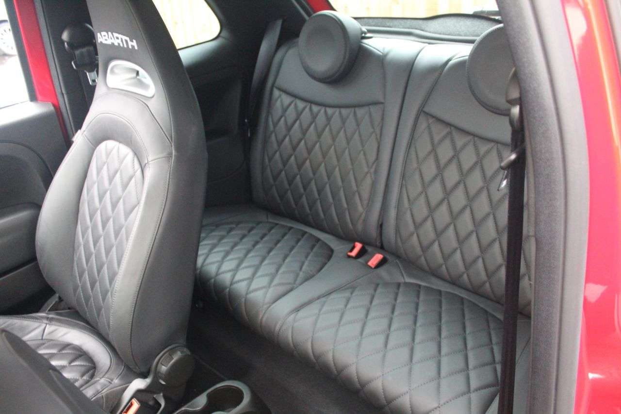 2022 ABARTH 595 2022 ABARTH 595